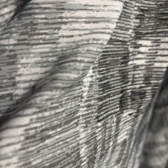 EYE-CATCHING, DG2 TOP - Picture 9 of 9